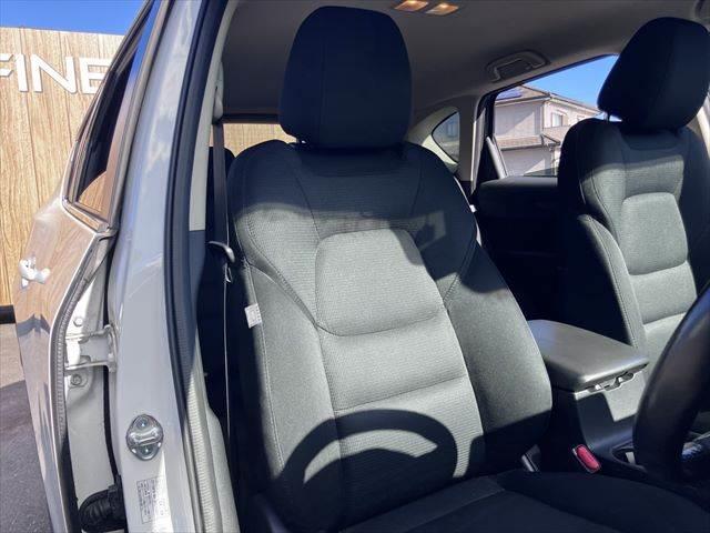 ＣＸ－５ ＸＤ　プロアクティブ　純正ナビ　レーダークルーズコントロール　シートヒーター　バックカメラ　衝突軽減ブレーキ　禁煙車　ディーゼルターボ　ＬＥＤヘッドライト　ＭＴモード付　純正１９インチＡＷ　ブラインドスポットモニター（53枚目）