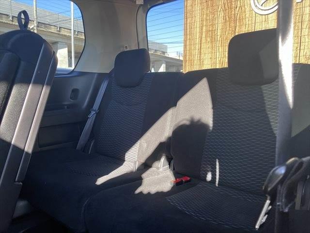 セレナ ２０Ｘ　Ｓ－ハイブリッド　両側パワースライドドア　純正ナビ　フリップダウンモニター　バックカメラ　スマートキー　禁煙車　オートクルーズコントロール　ブルートゥース　ＵＳＢポート　フルセグＴＶ　ワンオーナー　８人乗り　ＥＴＣ（34枚目）