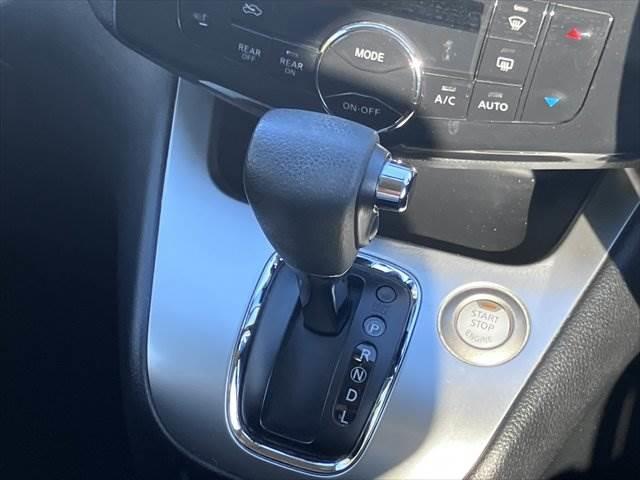 セレナ ２０Ｘ　Ｓ－ハイブリッド　両側パワースライドドア　純正ナビ　フリップダウンモニター　バックカメラ　スマートキー　禁煙車　オートクルーズコントロール　ブルートゥース　ＵＳＢポート　フルセグＴＶ　ワンオーナー　８人乗り　ＥＴＣ（36枚目）