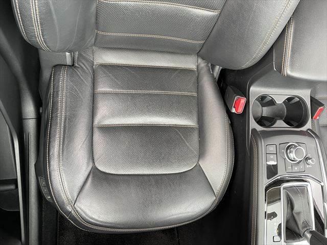 ＣＸ－５ ＸＤ　Ｌパッケージ　黒本革シート　純正ナビ　レーダークルーズコントロール　ＢＯＳＥサウンド　バックカメラ　禁煙車　ＬＥＤヘッドライト　パワーバックドア　パワーシート　スマートキー　ＥＴＣ２．０　フルエアロ　ブルートゥース（62枚目）