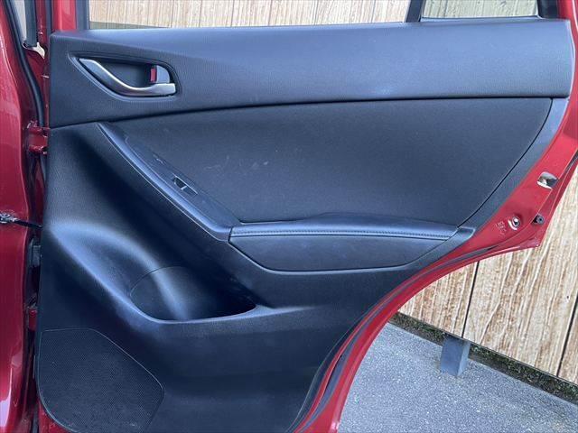 ＣＸ－５ ＸＤ　プロアクティブ　純正ナビ　レーダークルーズコントロール　４ＷＤ　バックカメラ　衝突軽減システム　禁煙車　Ｂｌｕｅｔｏｏｔｈ　ＥＴＣ　ＬＥＤヘッドライト　クリアランスソナー　ブラインドスポットモニター　ＭＴモード付（61枚目）