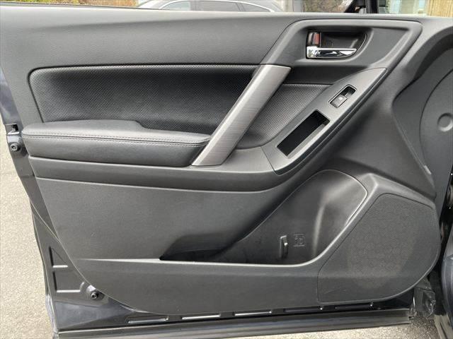 ���h�A�g����