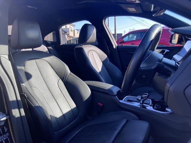 ２シリーズ ディーゼル　２１８ｄ　Ｍ　Ｓｐｏｒｔ　Ｅｄｉｔｉｏｎ　Ｊｏｙ　本革　純正ナビ　レーダークルコン　禁煙車（7枚目）