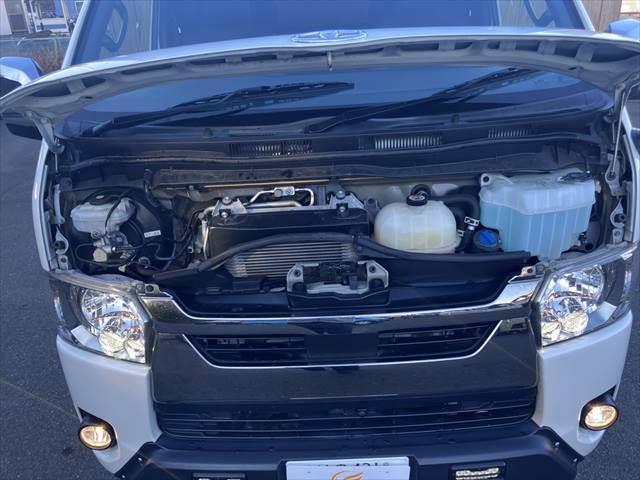 ハイエースバン ディーゼル　５ドア　標準ルーフ　標準フロア　２／５人　スーパ　ＳＤナビ　全方位カメラ　衝突軽減ブレーキ（29枚目）