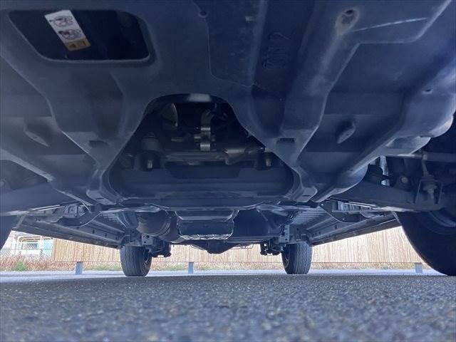 ハイエースバン ディーゼル　５ドア　標準ルーフ　標準フロア　２／５人　スーパ　ＳＤナビ　全方位カメラ　衝突軽減ブレーキ（30枚目）