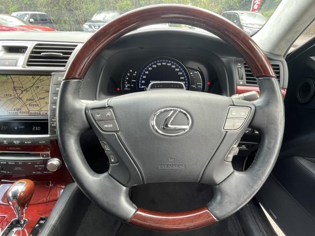 LS600hL バージョンUZ マークレビンソン レーダークルーズ 後席モニター リアシートマッサージ機 革シート 4WD 衝突軽減ブレーキ シートヒーター シートメモリー 純正HDDナビ バックカメラ ステアリングヒーター(18枚目)