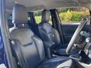 ジープ・レネゲード リミテッド　レーダークルーズコントロール　本革シート　パワーシート　シートヒーター　禁煙車　ＥＴＣ　コーナーセンサー　純正１７インチＡＷ　バックカメラ　アイドリングストップ　電動格納ミラー（6枚目）