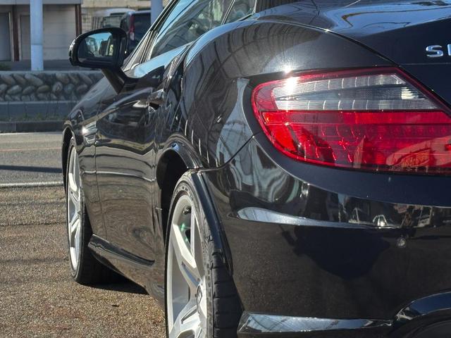 SLK R172/AMGスポーツパッケージ/自社制作/ガラスルーフ AMGスポーツパッケージ/パナメリカーナ新品/ガラスルーフ/R172/ボンネットクロームフィン新品/オーナメントAMG新品/コマンドダイヤルAMG新品/AMGバッヂ新品/電動オープン/エアスカーフ(21枚目)