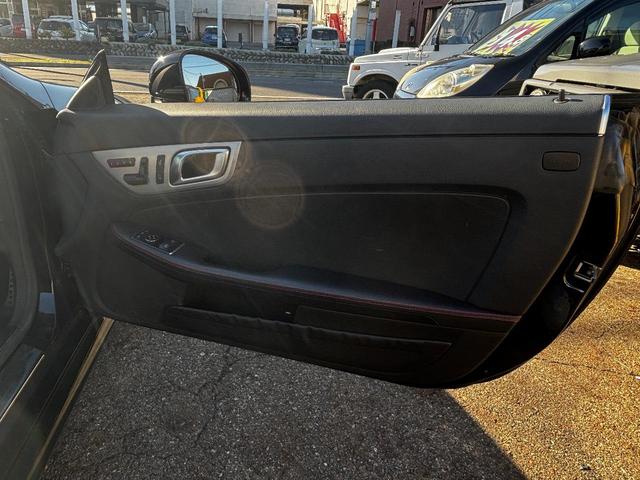 SLK R172/AMGスポーツパッケージ/自社制作/ガラスルーフ AMGスポーツパッケージ/パナメリカーナ新品/ガラスルーフ/R172/ボンネットクロームフィン新品/オーナメントAMG新品/コマンドダイヤルAMG新品/AMGバッヂ新品/電動オープン/エアスカーフ(56枚目)