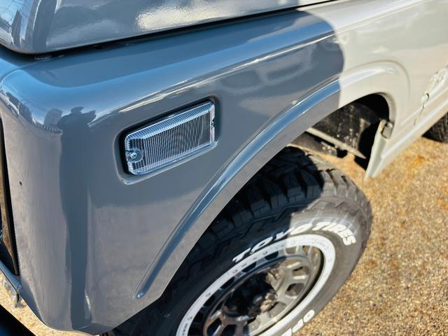 ジムニー ＨＣ　ＪＢ６４全塗装／増しリーフリフトアップ／ＬＥＤヘッドライト／ＬＥＤテールランプ／縞板ドアトリム／タイミングベルト交換済／圧縮測定済／オープンカントリーＭＴ／ＷＯＲＫ１６インチ／ディープコーンハンドル（32枚目）