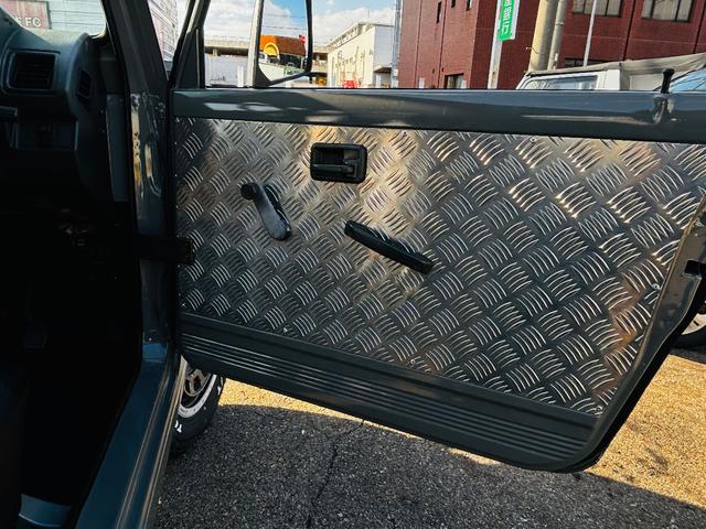 ジムニー ＨＣ　ＪＢ６４全塗装／増しリーフリフトアップ／ＬＥＤヘッドライト／ＬＥＤテールランプ／縞板ドアトリム／タイミングベルト交換済／圧縮測定済／オープンカントリーＭＴ／ＷＯＲＫ１６インチ／ディープコーンハンドル（42枚目）