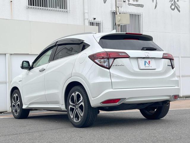 ヴェゼル ハイブリッドＺ　禁煙車　純正ナビ　バックカメラ　ＥＴＣ　シートヒーター　オートエアコン　ハーフレザーシート　クルーズコントロール　ＬＥＤヘッドライト　純正１７インチアルミホイール　ステアリングスイッチ（23枚目）