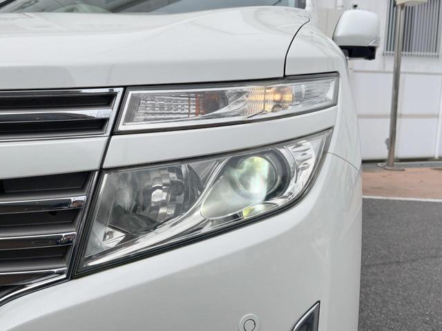 エルグランド ＶＩＰ　禁煙車　純正ナビサンルーフ　両側電動スライドドア　フリップダウンモニター　全周囲カメラ　ＢＯＳＥサウンド　電動リアゲート　ドライブレコーダー　コーナーセンサー　スマートキー　ＥＴＣ（13枚目）