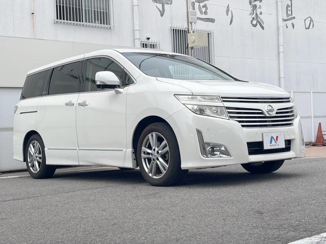 エルグランド ＶＩＰ　禁煙車　純正ナビサンルーフ　両側電動スライドドア　フリップダウンモニター　全周囲カメラ　ＢＯＳＥサウンド　電動リアゲート　ドライブレコーダー　コーナーセンサー　スマートキー　ＥＴＣ（17枚目）