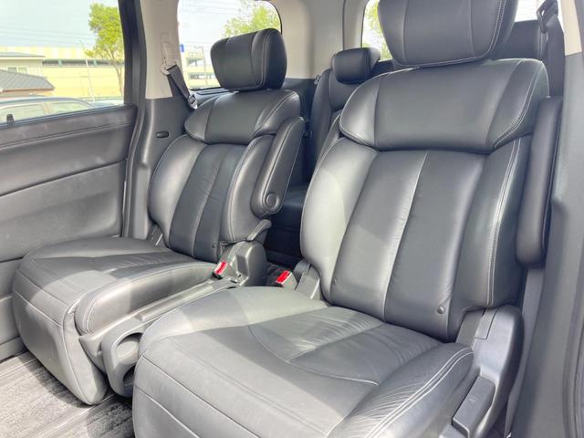 エルグランド ＶＩＰ　禁煙車　純正ナビサンルーフ　両側電動スライドドア　フリップダウンモニター　全周囲カメラ　ＢＯＳＥサウンド　電動リアゲート　ドライブレコーダー　コーナーセンサー　スマートキー　ＥＴＣ（41枚目）