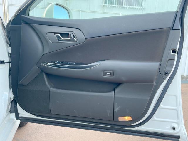 クラウン ロイヤルサルーンG 純正HDDナビ バックカメラ スマートキー HIDヘッド ビルトインETC クルコン オートライト デュアルエアコン 純正16インチアルミ CD DVD再生 フルセグ(46枚目)