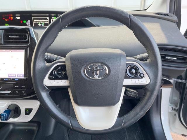 プリウス Ｓセーフティプラス　禁煙車　純正ナビ　バックカメラ　ドライブレコーダー　ＥＴＣ　プリクラッシュセーフティ　ヘッドアップ　ＬＥＤヘッドライト　純正１５インチアルミホイール　スマートキー　オートエアコン（11枚目）