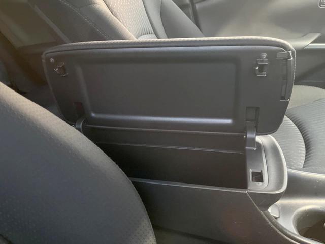 プリウス Ｓセーフティプラス　禁煙車　純正ナビ　バックカメラ　ドライブレコーダー　ＥＴＣ　プリクラッシュセーフティ　ヘッドアップ　ＬＥＤヘッドライト　純正１５インチアルミホイール　スマートキー　オートエアコン（46枚目）