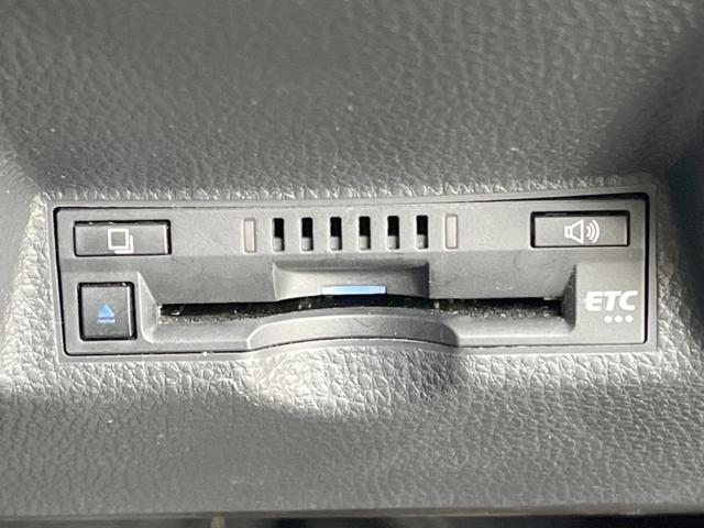 ヤリスクロス ハイブリッドZ バックカメラ 衝突被害軽減システム 禁煙車 ハーフレザーシート パワーシート コーナーセンサー スマートキー LEDヘッドライト ETC 純正18インチアルミ オートハイビーム 車線逸脱警報(30枚目)