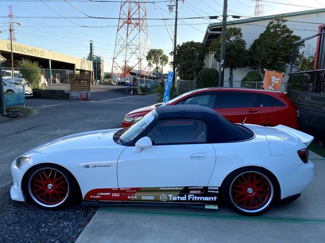 Ｓ２０００ ベースグレード　当店デモカー　レーシングハート１８インチ　ＴＥＩＮ車高調　クスコ６点ロールバー　グレッディスポイラー　ジェイズタイプディフューザ　中間ストレートマフラー　スパルコバケットシート　ＨＫＳエアクリ（20枚目）