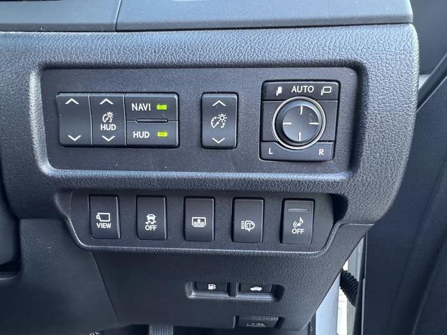 ＨＳ ＨＳ２５０ｈ　バージョンＬ　後期バンパー、グリル　黒革シート　カードキー　コーナーセンサー　フロント、バックカメラ　シートヒーター　パワーシート　ＨＤＤナビ、地デジ　ウッドコンビハンドル（23枚目）