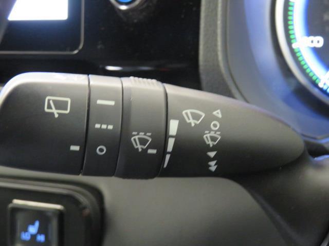 ノア ハイブリッドS-Z 衝突被害軽減システム バックカメラ ETC ドラレコ ミュージックプレイヤー接続可 オートクルーズコントロール LEDヘッドランプ 両側電動スライド 乗車定員7人 3列シート キーレス ハイブリッド(28枚目)