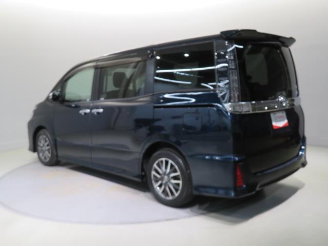 ヴォクシー ZS 煌 メモリーナビ フルセグ バックカメラ ETC ドラレコ CD ミュージックプレイヤー接続可 DVD再生 後席モニター LEDヘッドランプ 両側電動スライド 乗車定員7人 3列シート スマートキー(4枚目)