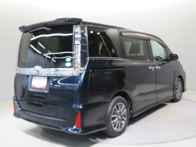 ヴォクシー ZS 煌 メモリーナビ フルセグ バックカメラ ETC ドラレコ CD ミュージックプレイヤー接続可 DVD再生 後席モニター LEDヘッドランプ 両側電動スライド 乗車定員7人 3列シート スマートキー(6枚目)