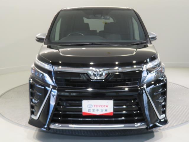 ヴォクシー ZS 煌II 衝突被害軽減システム メモリーナビ フルセグ バックカメラ ETC ドラレコ CD DVD再生 後席モニター オートクルーズコントロール LEDヘッドランプ 両側電動スライド 乗車定員7人 3列シート(2枚目)