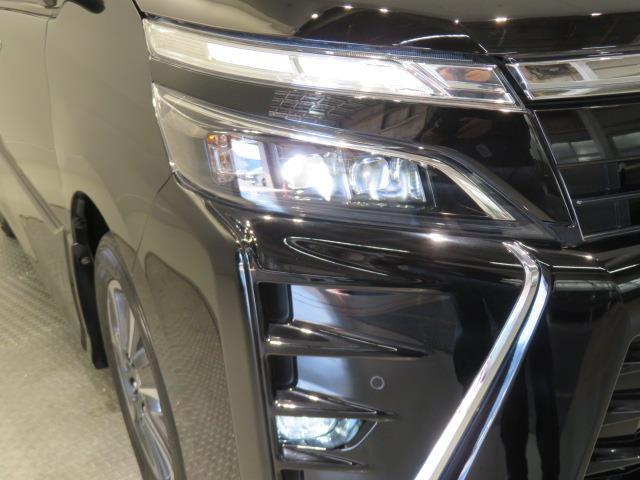 ヴォクシー ZS 煌II 衝突被害軽減システム メモリーナビ フルセグ バックカメラ ETC ドラレコ CD DVD再生 後席モニター オートクルーズコントロール LEDヘッドランプ 両側電動スライド 乗車定員7人 3列シート(8枚目)