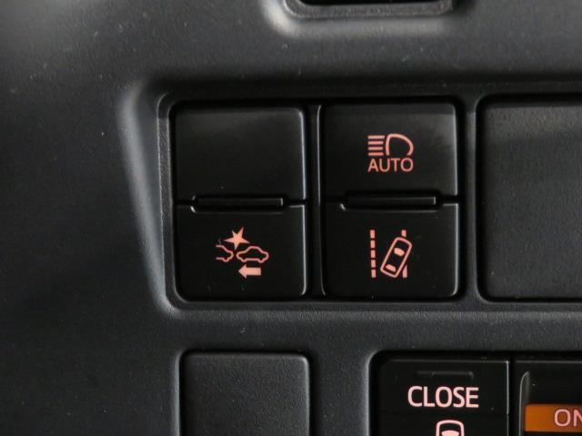 ヴォクシー ZS 煌II 衝突被害軽減システム メモリーナビ フルセグ バックカメラ ETC ドラレコ CD DVD再生 後席モニター オートクルーズコントロール LEDヘッドランプ 両側電動スライド 乗車定員7人 3列シート(17枚目)