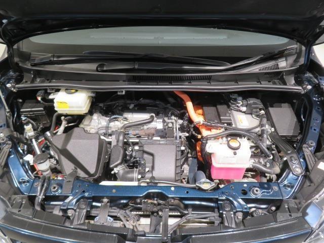 ヴォクシー ハイブリッドV バックカメラ ETC ミュージックプレイヤー接続可 オートクルーズコントロール LEDヘッドランプ 両側電動スライド 乗車定員7人 3列シート スマートキー キーレス ハイブリッド(9枚目)