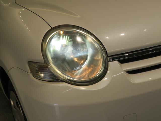 シエンタ Ｇ　ドラレコ　ＨＩＤヘッドライト　両側電動スライド　乗車定員７人　３列シート　キーレス　ワンオーナー（8枚目）