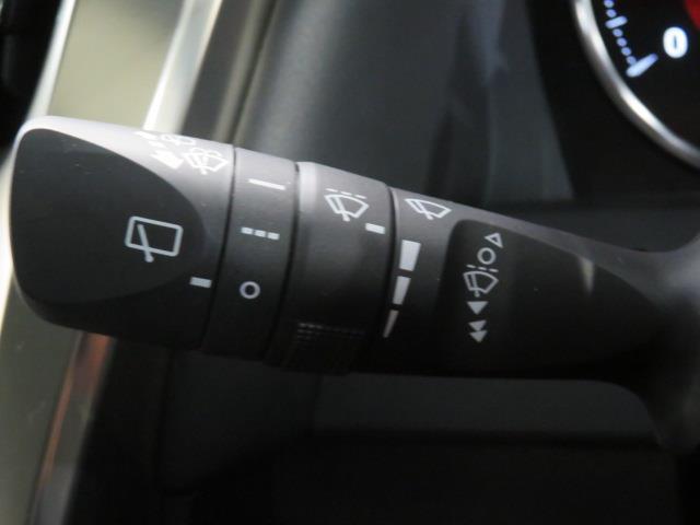 ヴェルファイア 2.5 ゴールデンアイズII 衝突被害軽減システム バックカメラ ETC ドラレコ ミュージックプレイヤー接続可 サンルーフ オートクルーズコントロール LEDヘッドランプ 両側電動スライド 乗車定員7人 3列シート スマートキー(24枚目)