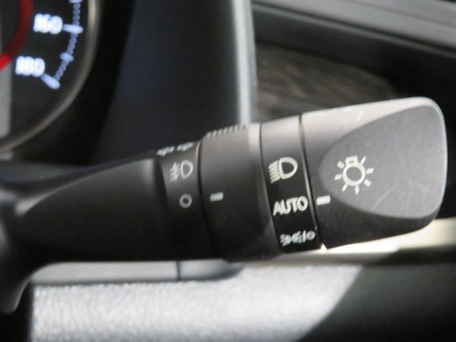 ヴェルファイア 2.5 ゴールデンアイズII 衝突被害軽減システム バックカメラ ETC ドラレコ ミュージックプレイヤー接続可 サンルーフ オートクルーズコントロール LEDヘッドランプ 両側電動スライド 乗車定員7人 3列シート スマートキー(25枚目)