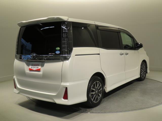 ヴォクシー ＺＳ　煌　ＥＴＣ　ＬＥＤヘッドランプ　両側電動スライド　乗車定員７人　３列シート　スマートキー　キーレス　ワンオーナー（6枚目）