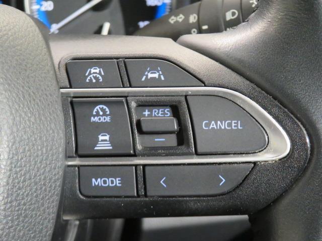 ノア ハイブリッドＳ－Ｇ　衝突被害軽減システム　バックカメラ　ＥＴＣ　ミュージックプレイヤー接続可　後席モニター　オートクルーズコントロール　ＬＥＤヘッドランプ　両側電動スライド　乗車定員８人　３列シート　スマートキー（22枚目）