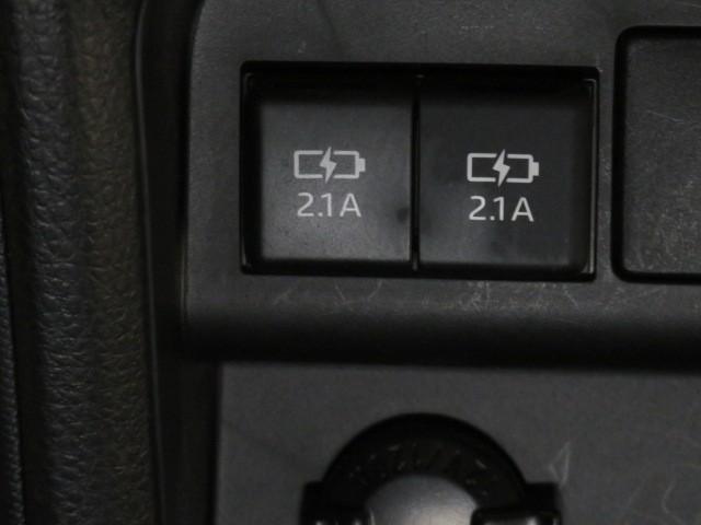 ヴォクシー ＺＳ　煌ＩＩＩ　衝突被害軽減システム　ＥＴＣ　ドラレコ　オートクルーズコントロール　ＬＥＤヘッドランプ　乗車定員７人　３列シート　スマートキー　キーレス　アイドリングストップ　ワンオーナー（34枚目）