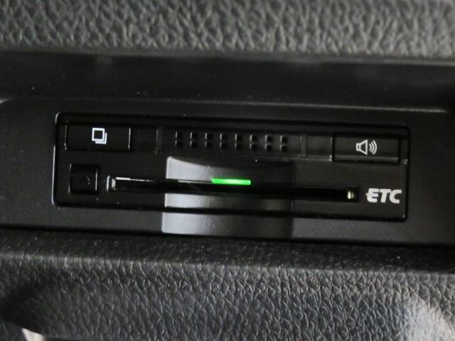 ヴォクシー ＺＳ　煌　バックカメラ　ＥＴＣ　ミュージックプレイヤー接続可　ＬＥＤヘッドランプ　両側電動スライド　乗車定員７人　３列シート　スマートキー　キーレス　アイドリングストップ　ワンオーナー（18枚目）