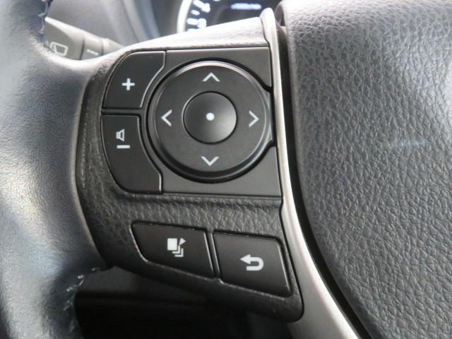 ヴォクシー ＺＳ　煌　バックカメラ　ＥＴＣ　ミュージックプレイヤー接続可　ＬＥＤヘッドランプ　両側電動スライド　乗車定員７人　３列シート　スマートキー　キーレス　アイドリングストップ　ワンオーナー（22枚目）