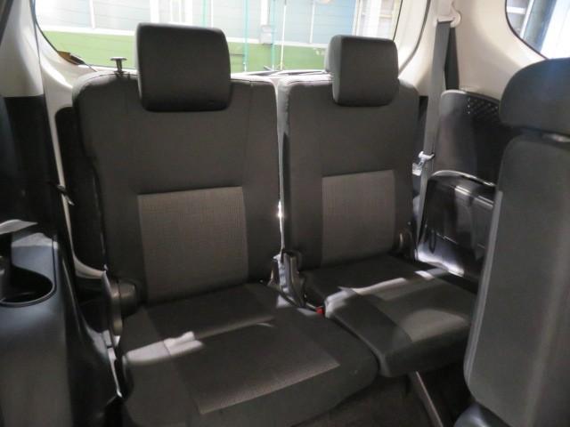シエンタ Ｇ　衝突被害軽減システム　メモリーナビ　フルセグ　バックカメラ　ＥＴＣ　ＣＤ　ミュージックプレイヤー接続可　ＤＶＤ再生　後席モニター　ＬＥＤヘッドランプ　両側電動スライド　乗車定員７人　３列シート（13枚目）
