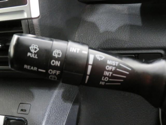 シエンタ Ｇ　衝突被害軽減システム　メモリーナビ　フルセグ　バックカメラ　ＥＴＣ　ＣＤ　ミュージックプレイヤー接続可　ＤＶＤ再生　後席モニター　ＬＥＤヘッドランプ　両側電動スライド　乗車定員７人　３列シート（24枚目）