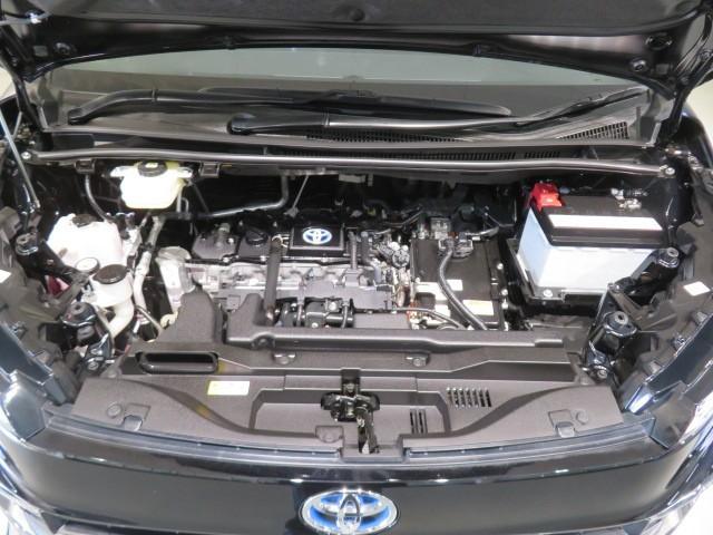 ヴォクシー ハイブリッドＳ－Ｚ　衝突被害軽減システム　ＥＴＣ　ドラレコ　オートクルーズコントロール　ＬＥＤヘッドランプ　両側電動スライド　乗車定員７人　３列シート　スマートキー　キーレス　ハイブリッド　ワンオーナー（9枚目）