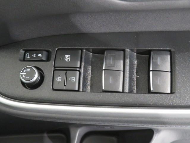 ヴォクシー ハイブリッドＳ－Ｚ　衝突被害軽減システム　ＥＴＣ　ドラレコ　オートクルーズコントロール　ＬＥＤヘッドランプ　両側電動スライド　乗車定員７人　３列シート　スマートキー　キーレス　ハイブリッド　ワンオーナー（14枚目）