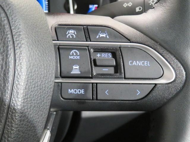 ヴォクシー ハイブリッドＳ－Ｚ　衝突被害軽減システム　ＥＴＣ　ドラレコ　オートクルーズコントロール　ＬＥＤヘッドランプ　両側電動スライド　乗車定員７人　３列シート　スマートキー　キーレス　ハイブリッド　ワンオーナー（22枚目）