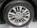 【純正アルミホイール】です!車両デザインに合わせてホイールをデザインしているため、見た目にもカッコイイアルミホイール♪洗車もラクチンで錆びません。