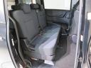【後部座席】も当然、綺麗・清潔に仕上げております。内装の綺麗なお車は気持ちが良いですし、コンディションのいい車が多いです。これもオススメの1台です。