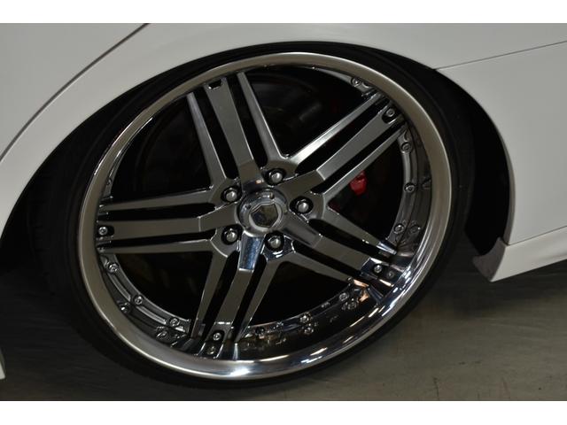 アスリートGパッケージ 黒革シート 車高調 社外19インチメッキホイール ワンオフマフラー メッキグリル メッキピラー フルエアロ トランクスポイラー ゴールドエンブレム シートヒーター 地デジ ETC スモーク施工済(2枚目)