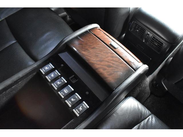 250GT タイプP ファイコネ車高調 SSR20インチ フルエアロ インフィニティエンブレム 本革エアーシート HDDナビ 地デジ DVD再生可能 全席Pシート インテリキー ウィンカーミラー LEDフォグ ETC(17枚目)