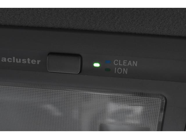 クラウンマジェスタ Cタイプ Fパッケージ 黒革シート サンルーフ 純正HDDナビ フルエアロ エアサスコントローラー 新品20インチ 新品タイヤ LEDフォグ カラーキャリパー DVD再生可能 全席シートヒーター ETC バックカメラ(17枚目)